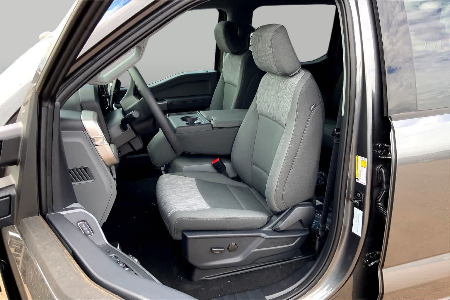 New 2026 Carbonized Gray Metallic Ford F-250® XLT image 9