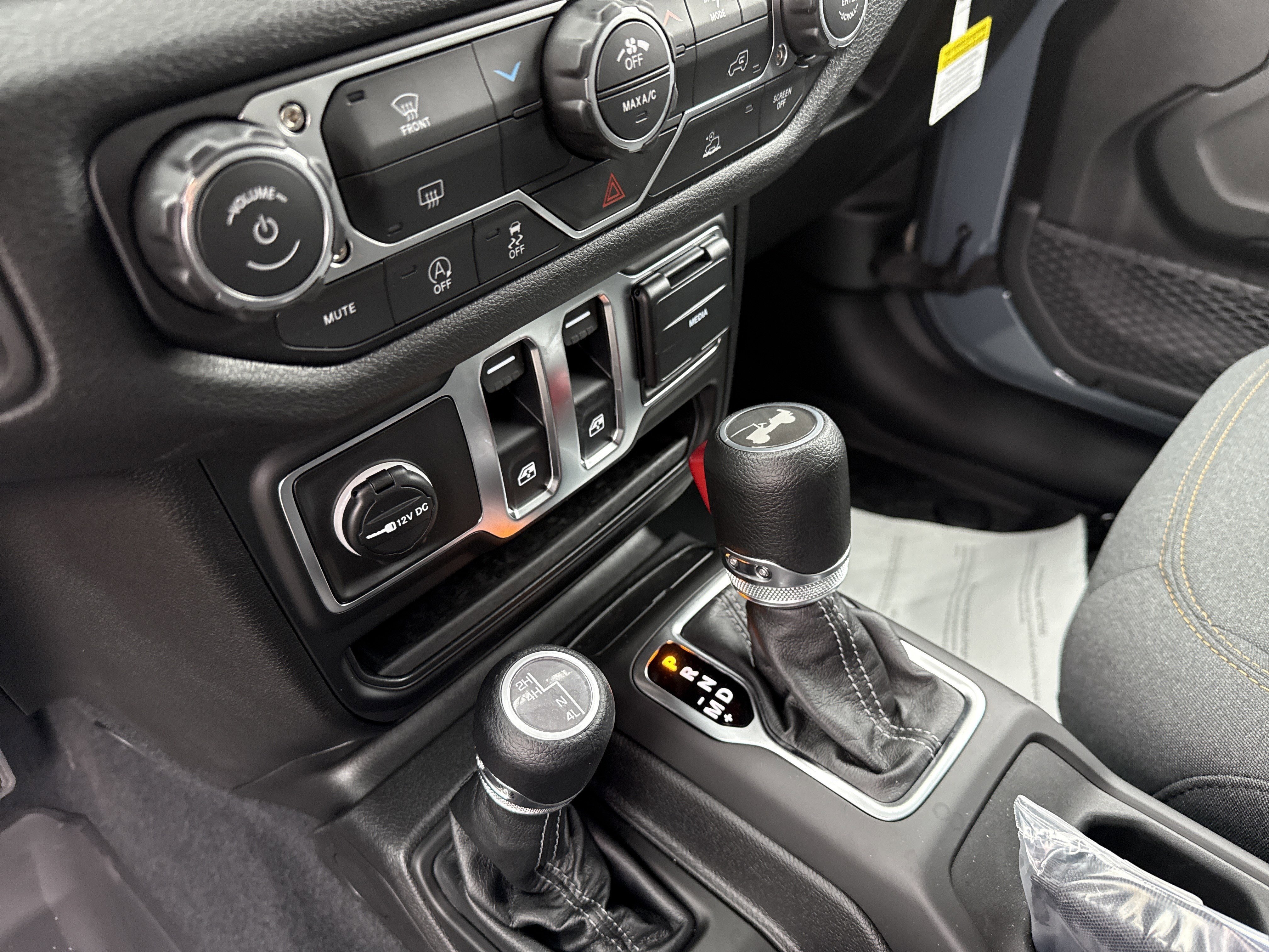 New 2026 Anvil Clearcoat Jeep Sport image 27