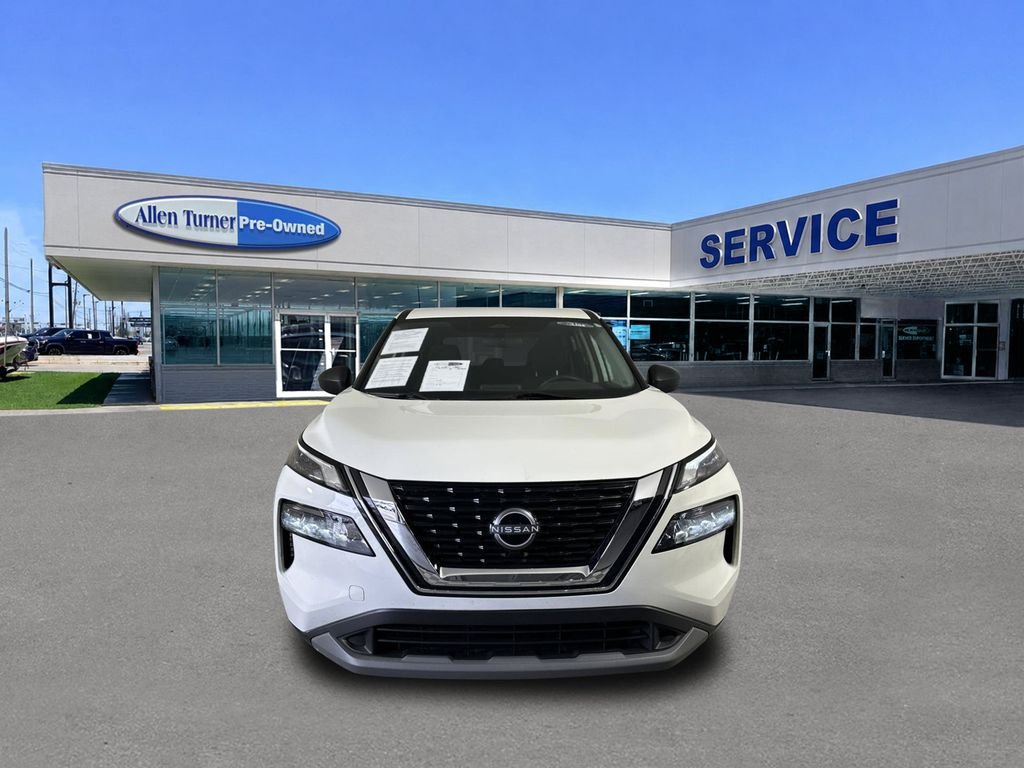 Used 2023 Glacier White Nissan S image 3