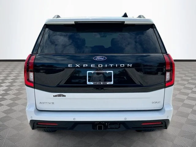 New 2026 Oxford White Ford Active image 5
