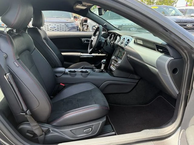 Used 2016 Magnetic Ford GT Premium image 41