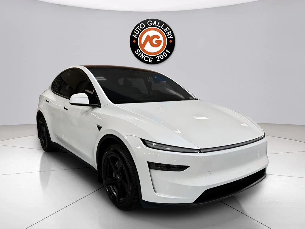 2026 Tesla Model Y Standard Rear Wheel Drive's photo