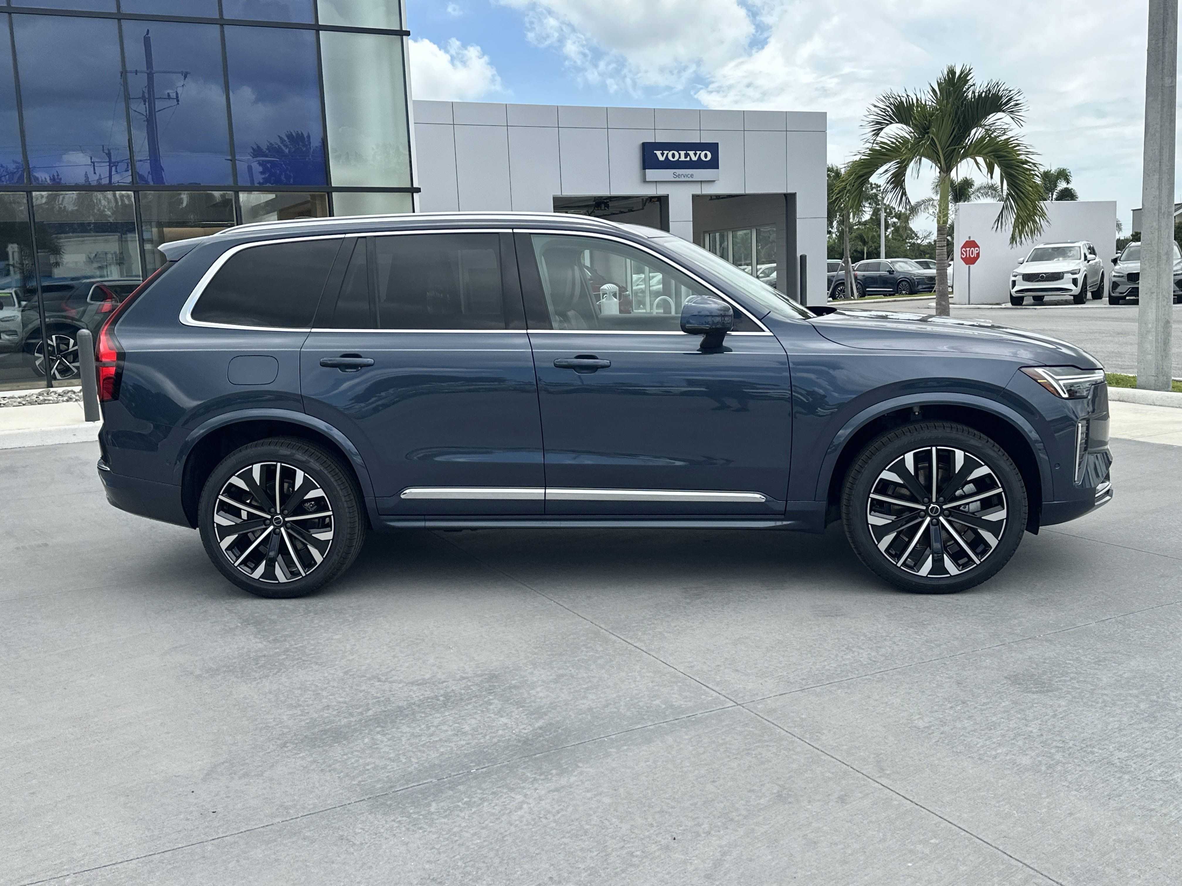 New 2026 Denim Blue Volvo Ultra image 5
