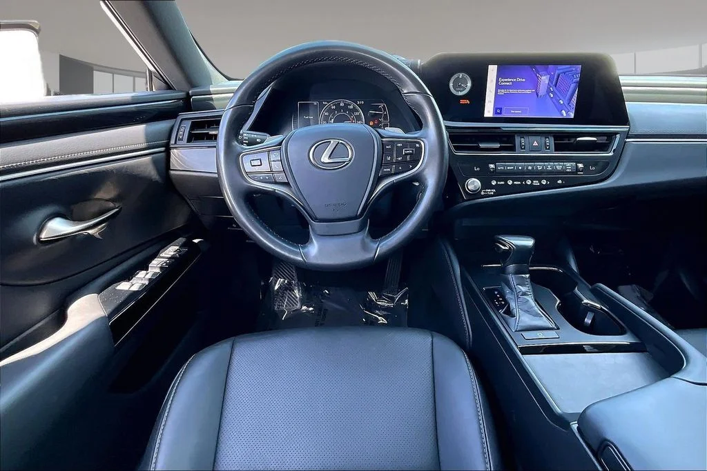 Used 2024 Black Lexus 350 image 8