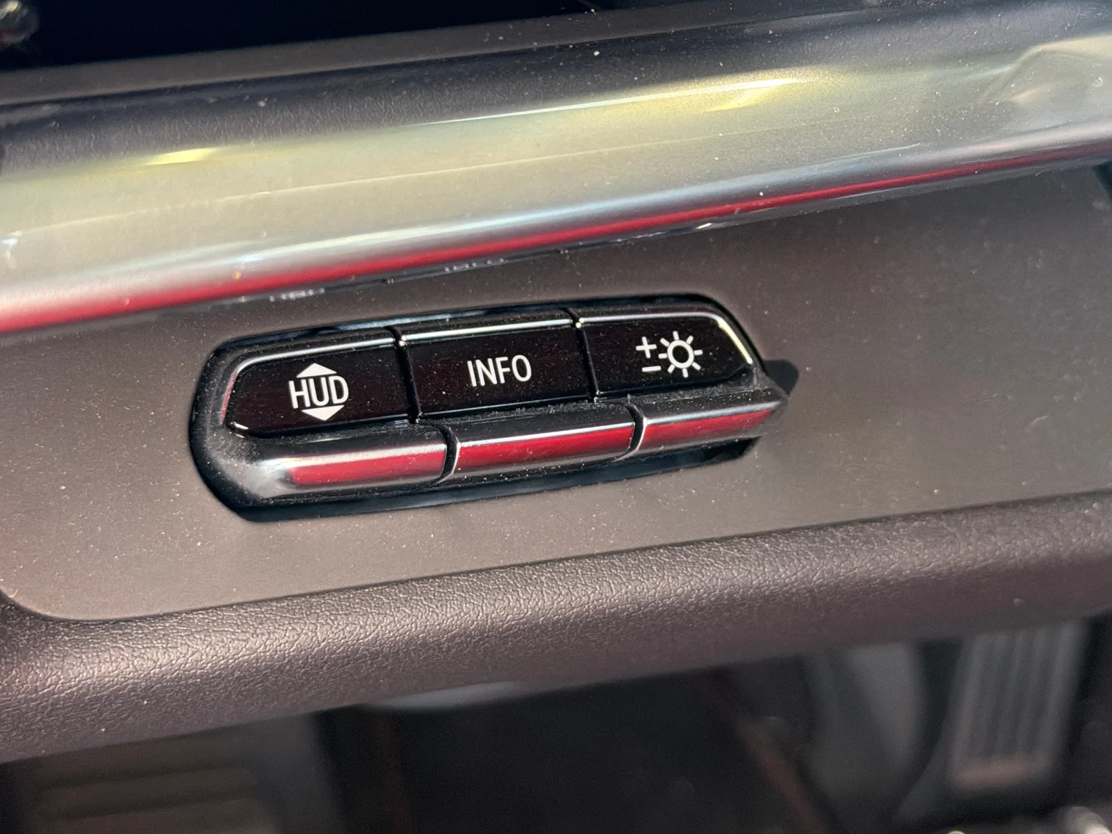 Used 2025 Black Chevrolet 1LZ image 21