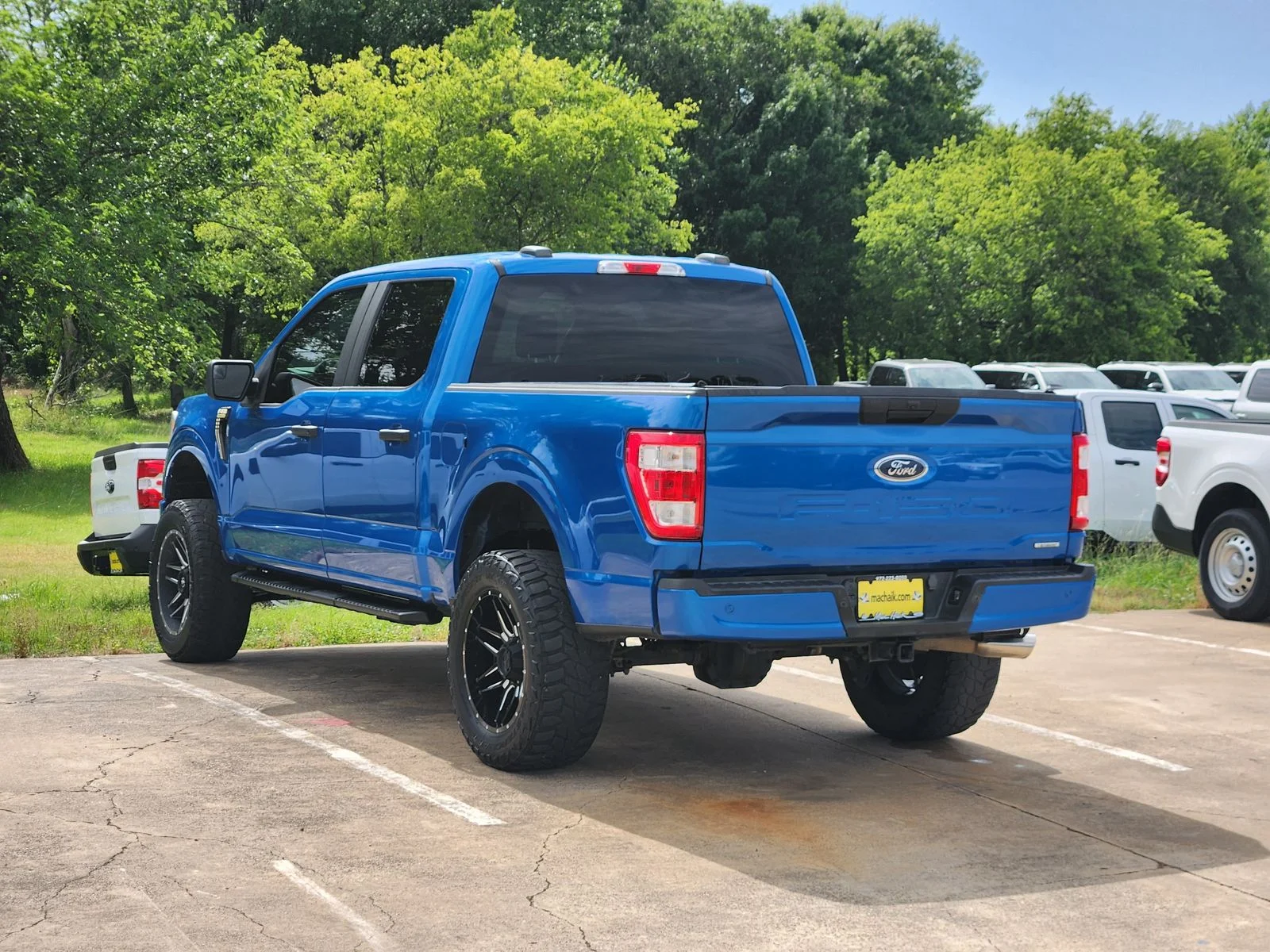 Used 2021 Blue Ford XL image 6