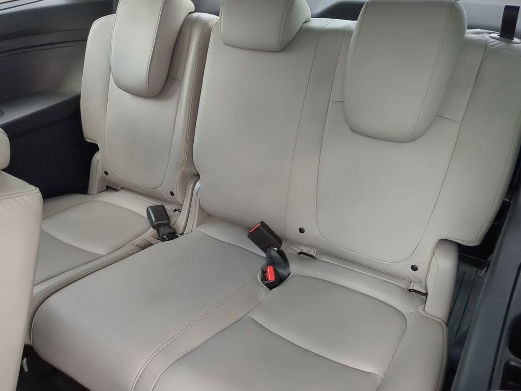 Used 2020 Silver Honda Elite image 19