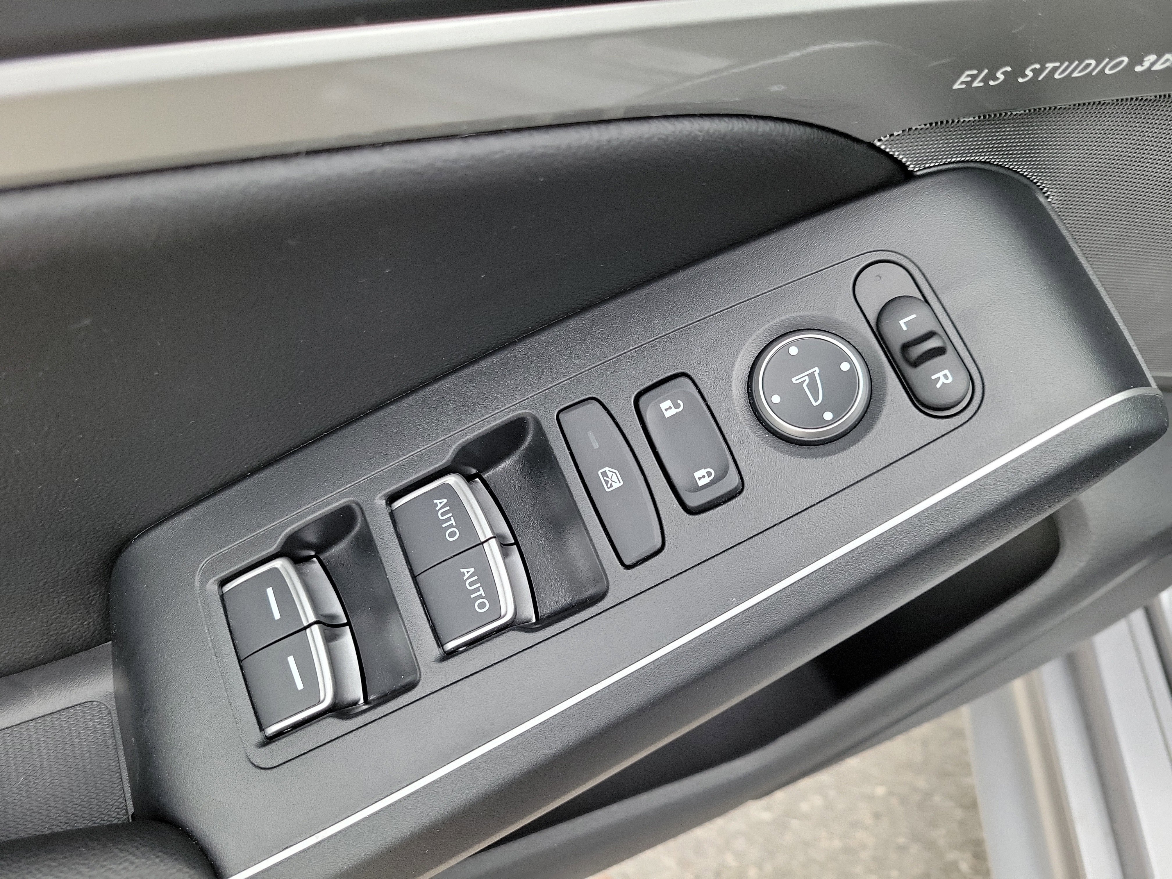 Used 2025 Silver Acura Type S image 17