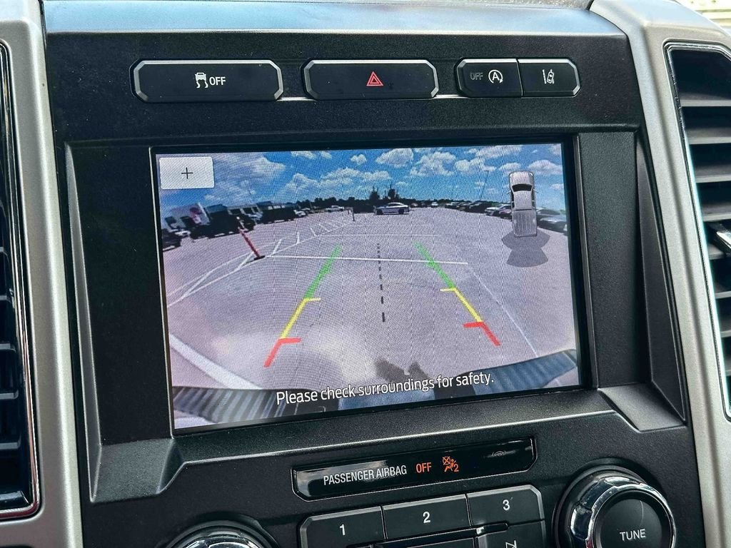 Used 2020 Black Ford Lariat image 32