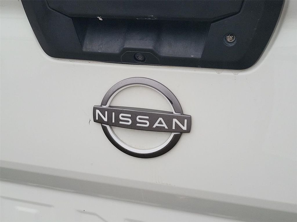 2022 Nissan Frontier SV - Photo 23