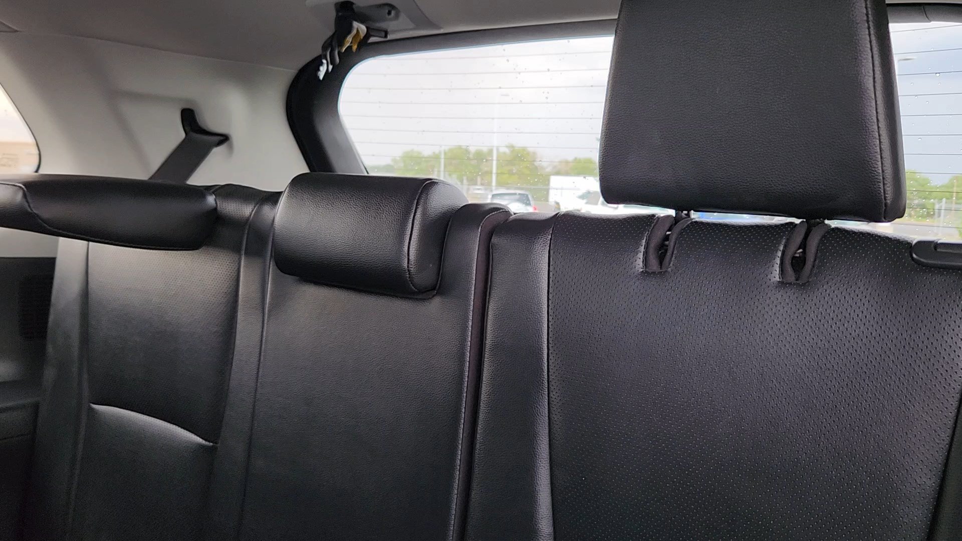 Used 2025 Wind Chill Pearl Toyota XLE image 18