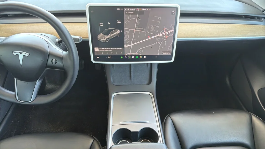 Used 2021 Pearl White Multi-Coat Tesla Standard Range Plus image 8