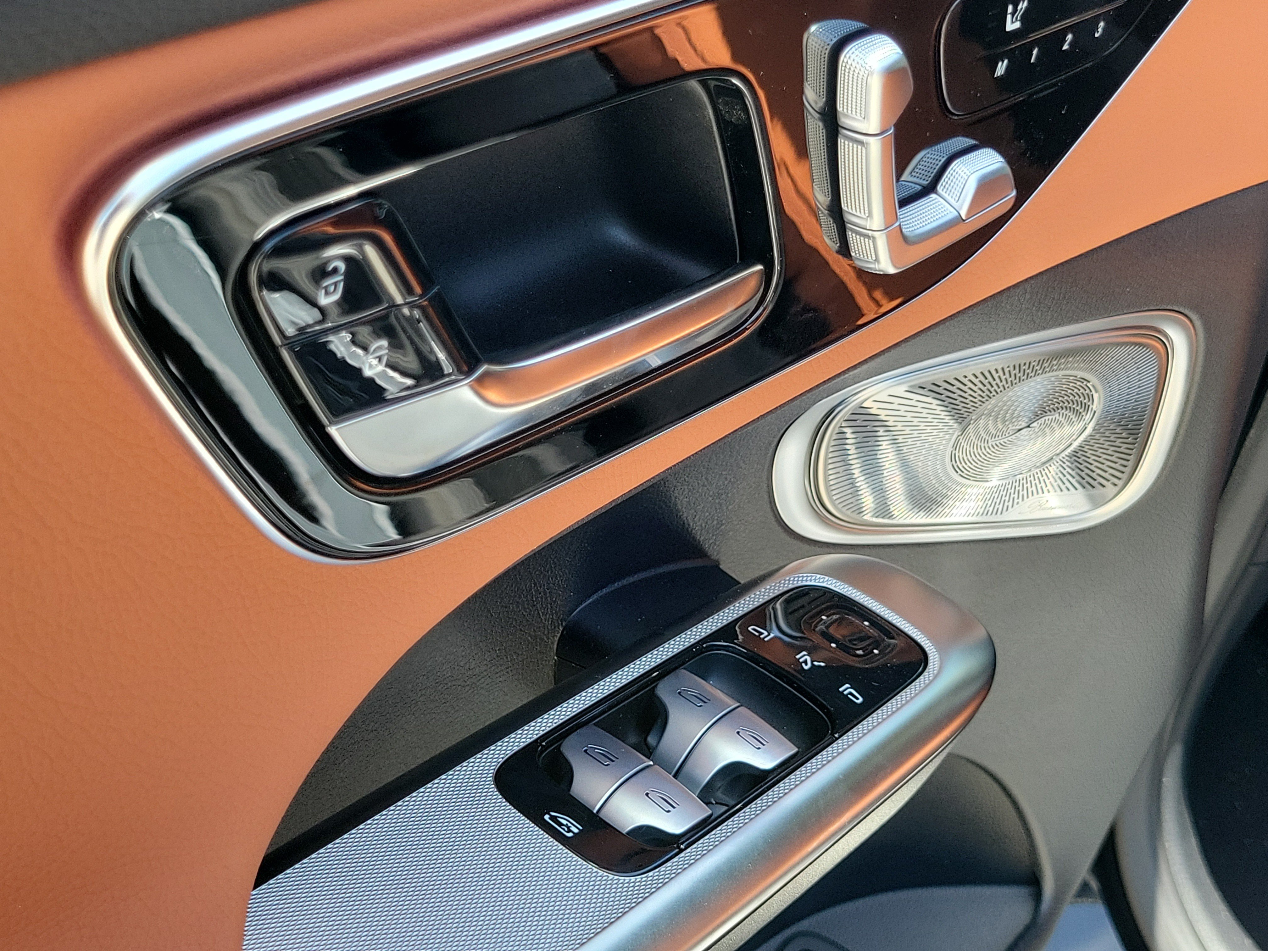 New 2026 Black Mercedes-Benz GLC 300 image 20