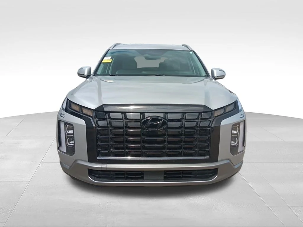 Used 2025 Typhoon Silver Hyundai SEL image 10