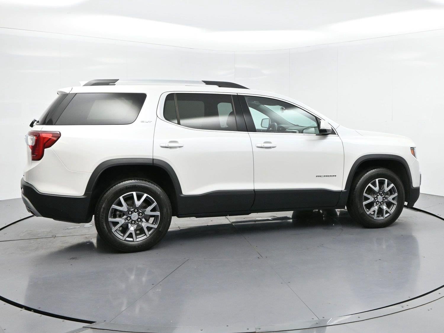 Used 2023 WHITE FROST TRICOAT GMC SLT image 8