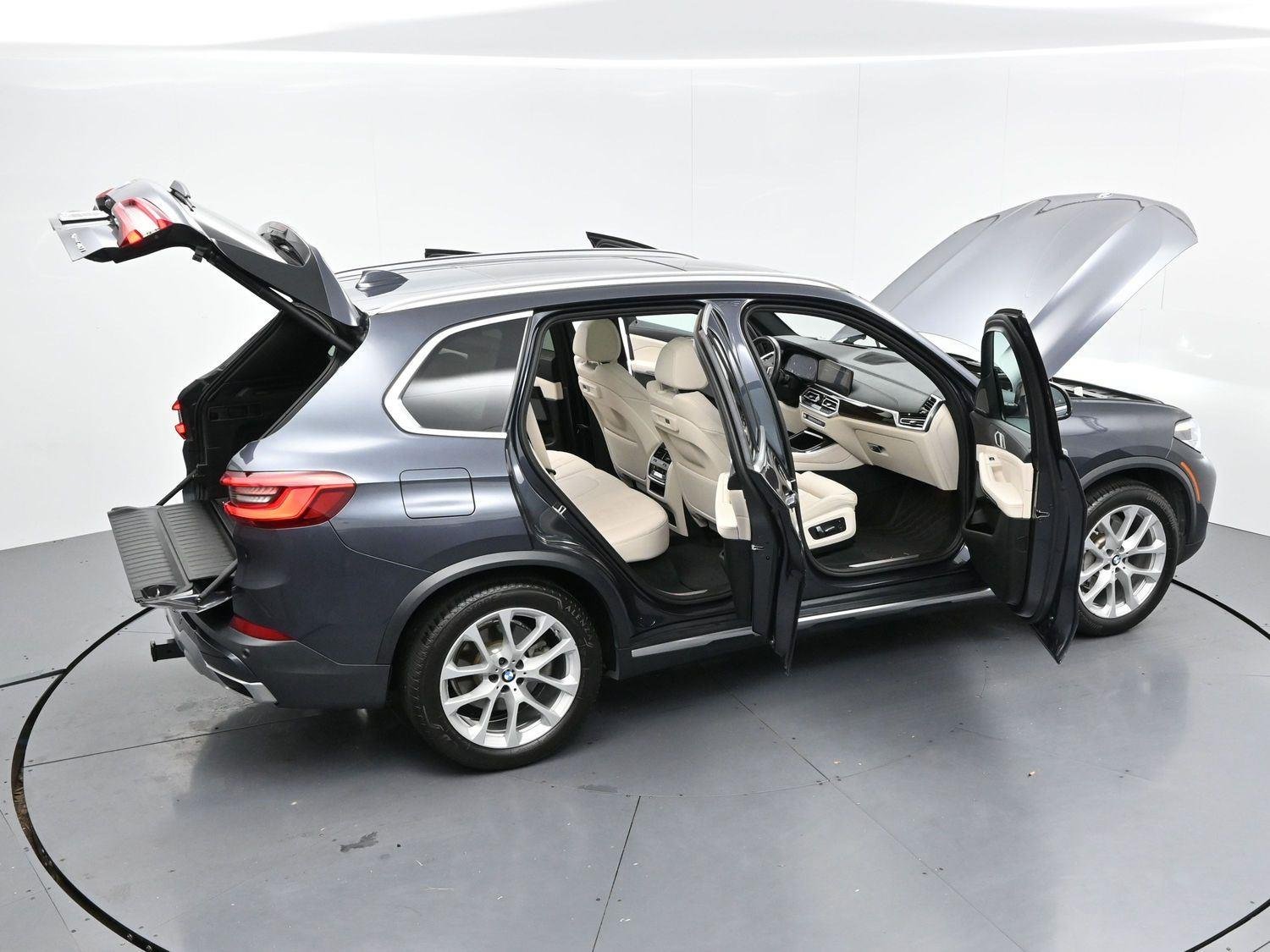 Used 2019 Arctic Gray Metallic BMW xDrive40i image 49