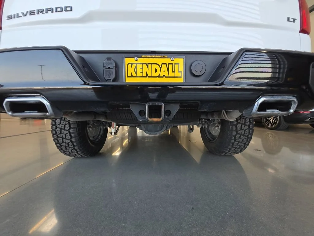 Used 2023 SUMMIT WHITE Chevrolet LT Trail Boss image 29