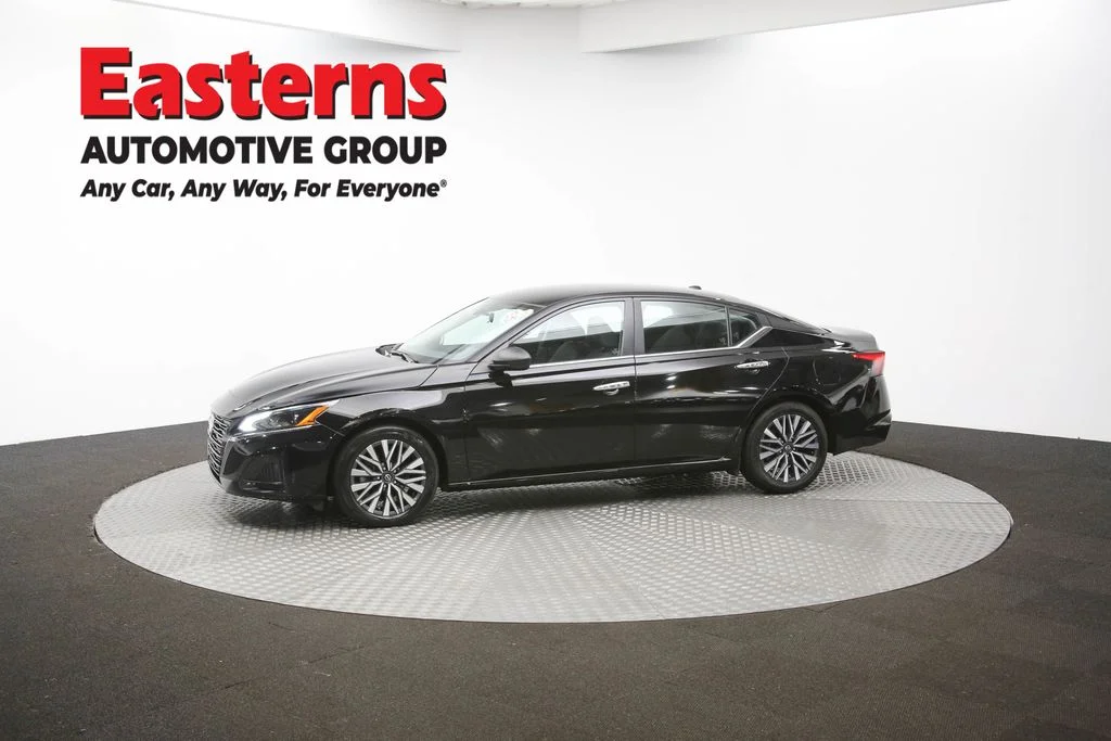 Used 2024 Black Nissan 2.5 SV image 55