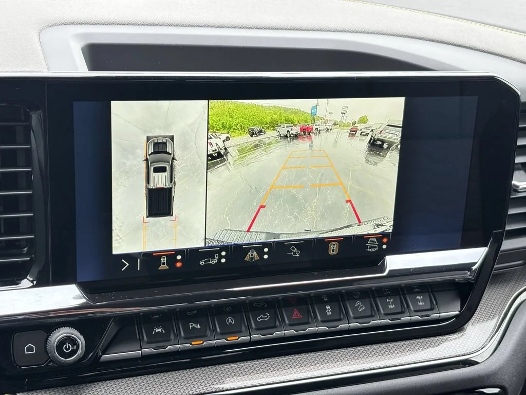 Used 2025 Black Chevrolet ZR2 image 18