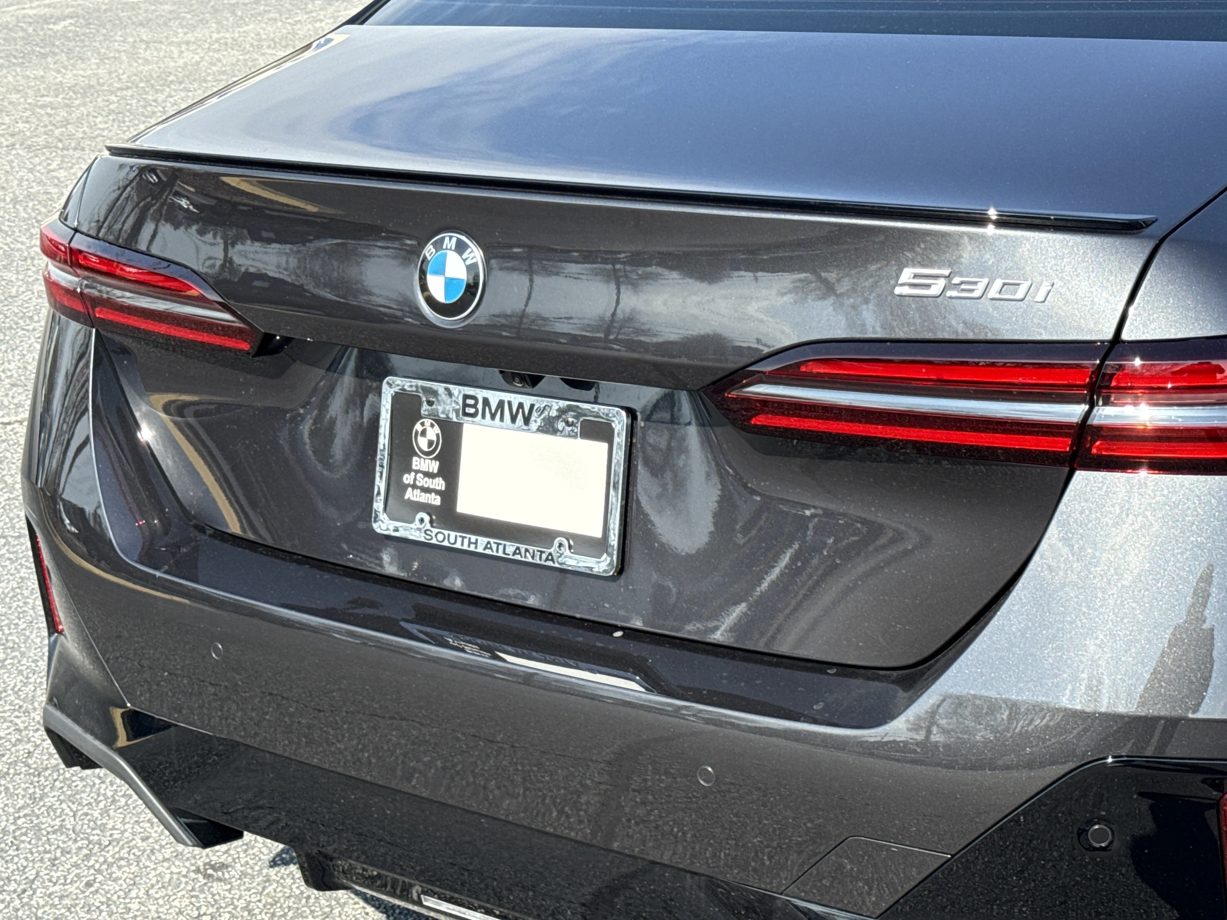 New 2026 Dark Graphite Metallic BMW 530i image 27