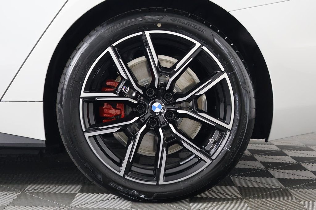 New 2026 Mineral White Metallic BMW eDrive40 image 10