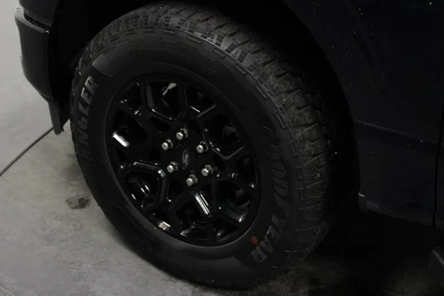 New 2026 Carbonized Gray Metallic Ford F-250® Lariat® image 32
