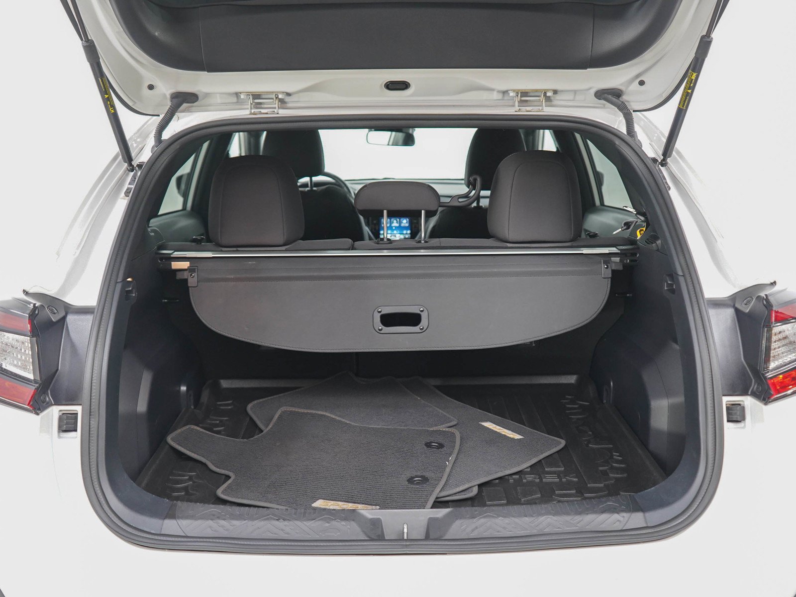 Used 2025 Crystal White Pearl Subaru Sport image 16
