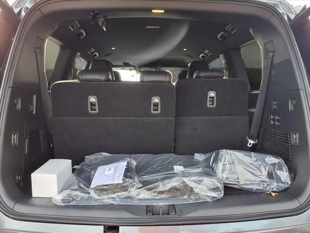 2026 Nissan Armada PRO-4X - Photo 24