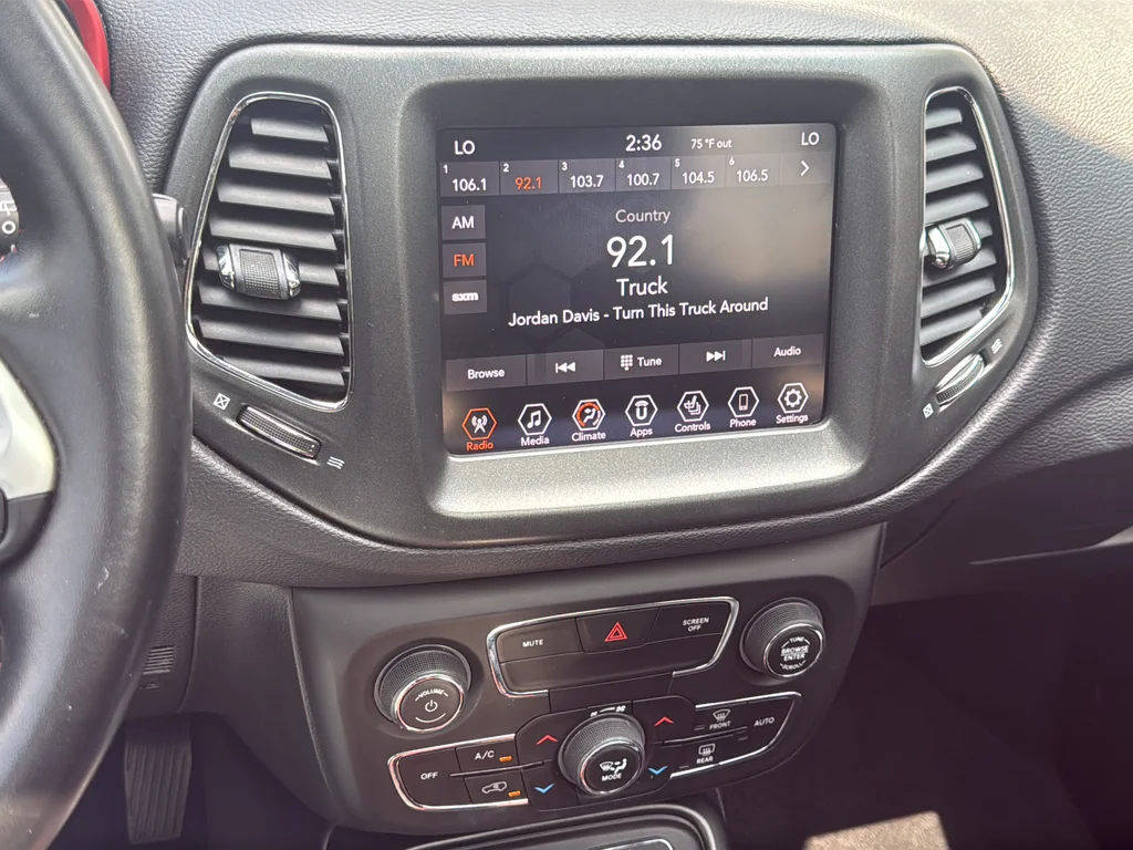Used 2020 Black Jeep Trailhawk image 20