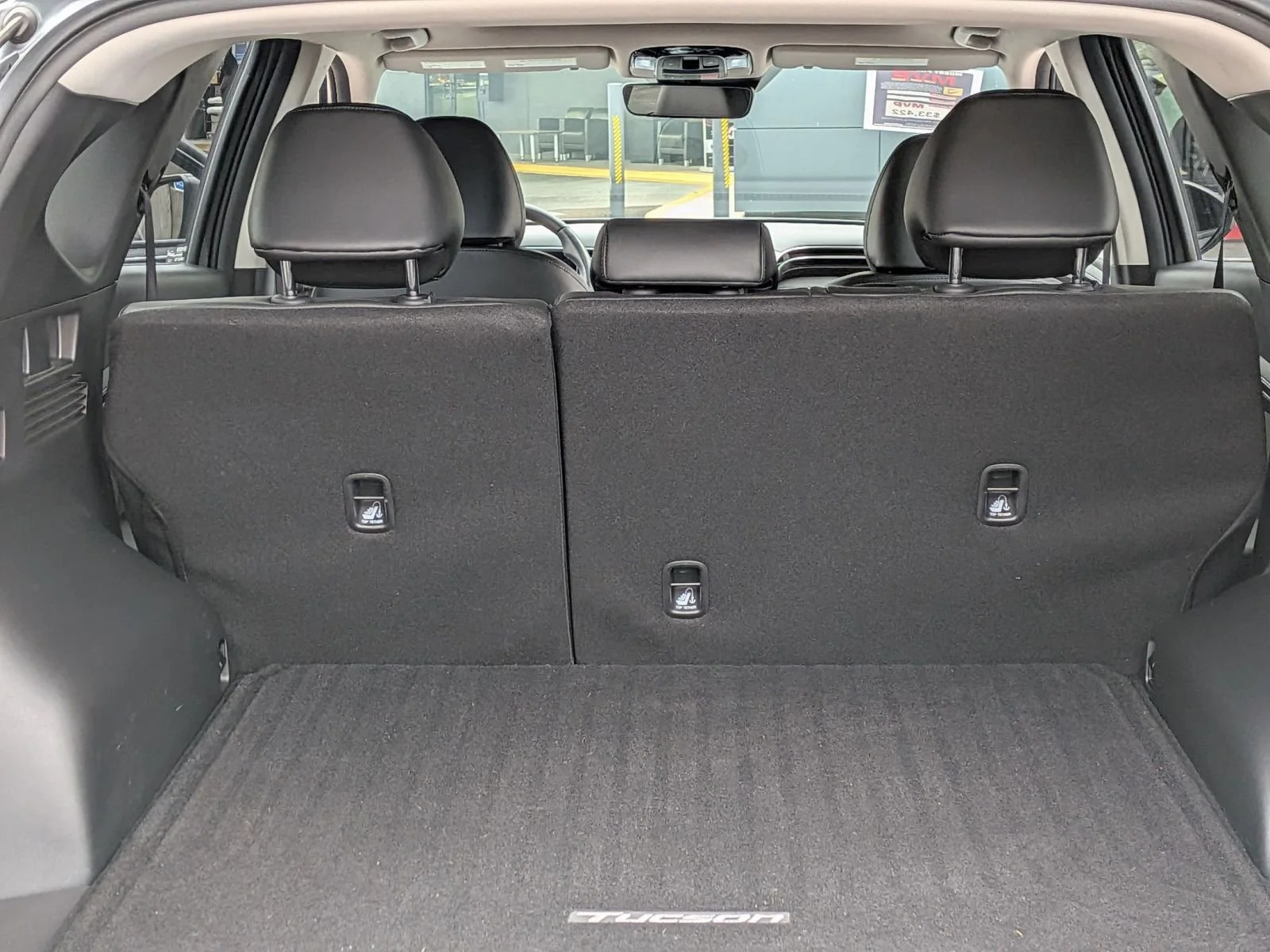 Used 2024 Amazon Gray Hyundai Limited image 25