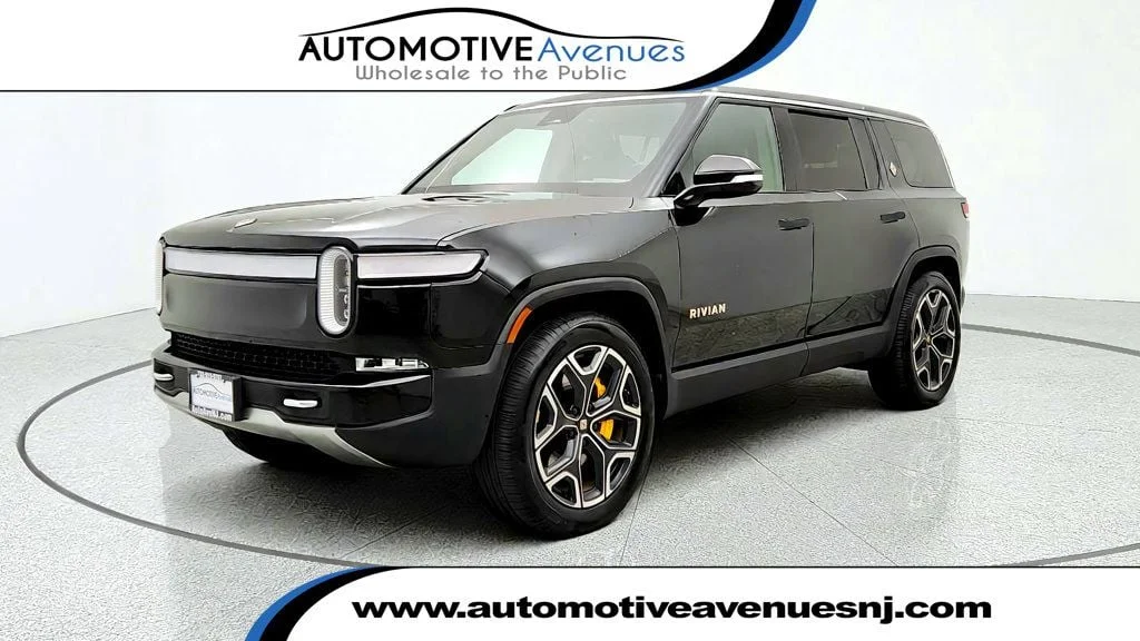 Used 2023 Midnight Rivian Launch Edition AWD image 1
