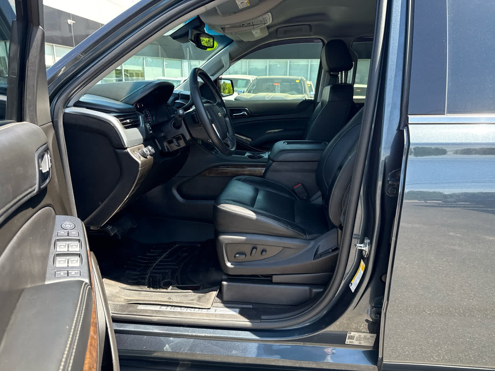 Used 2019 SHADOW GRAY METALLIC Chevrolet LT image 13