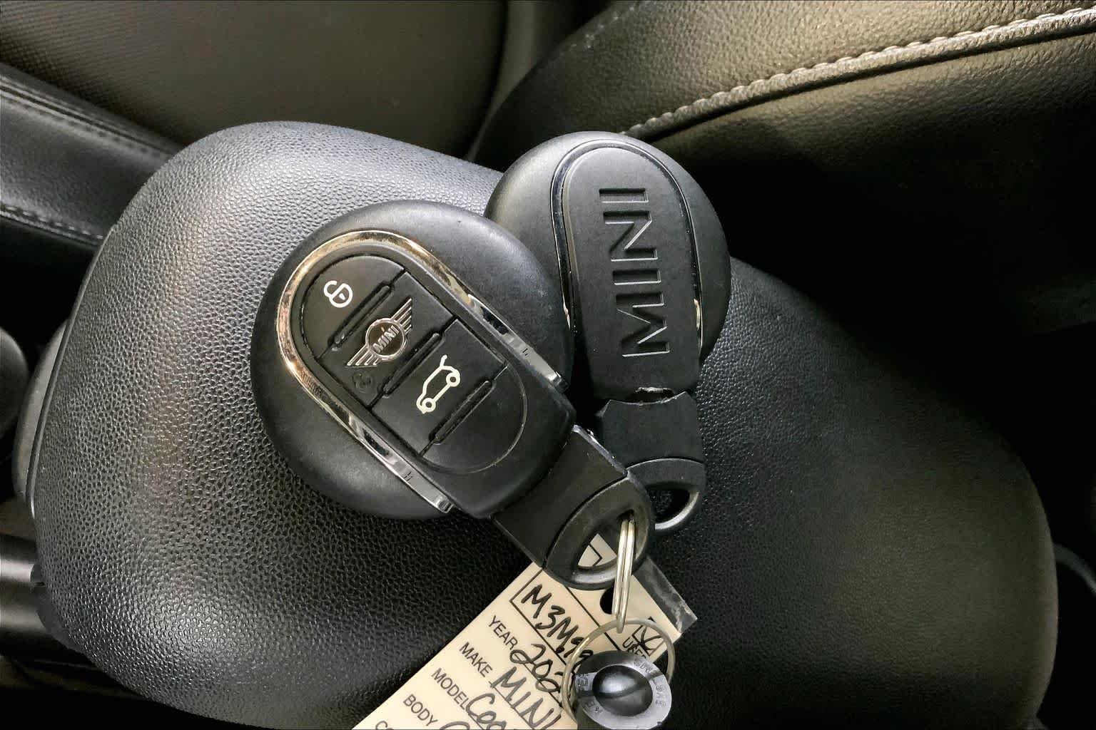 Used 2021 Midnight Black Metallic MINI Cooper S image 14