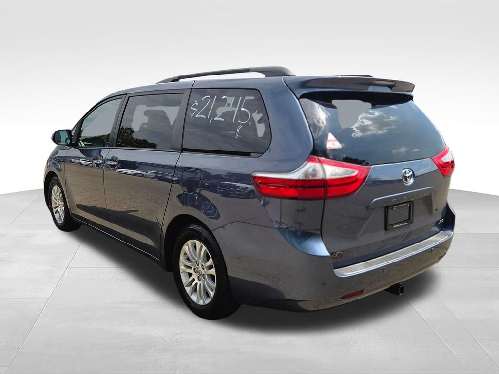Used 2015 Blue Toyota XLE image 5