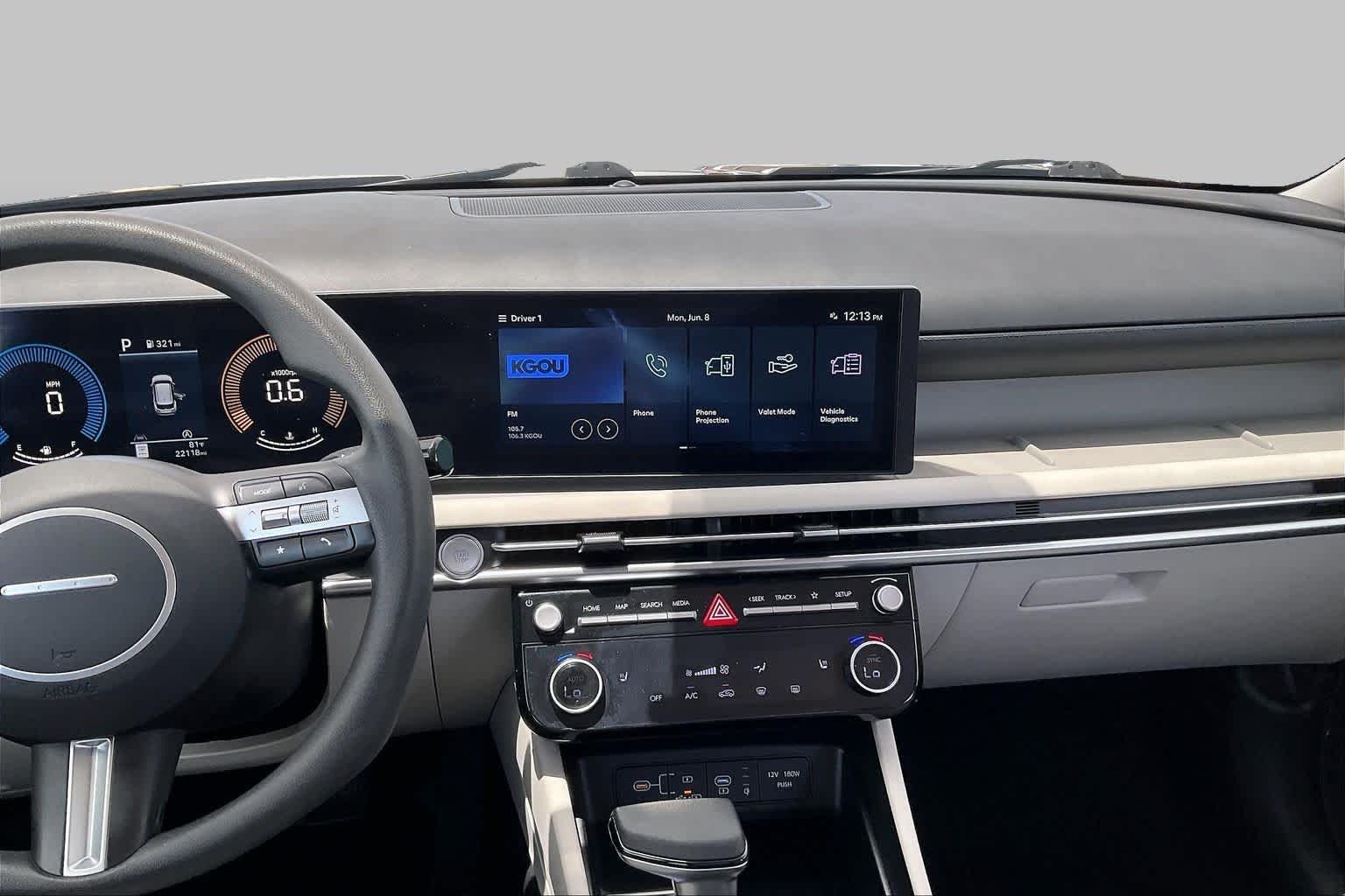 Used 2025 Phantom Black Hyundai SEL image 8