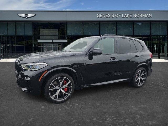 2021 BMW X5 M50i