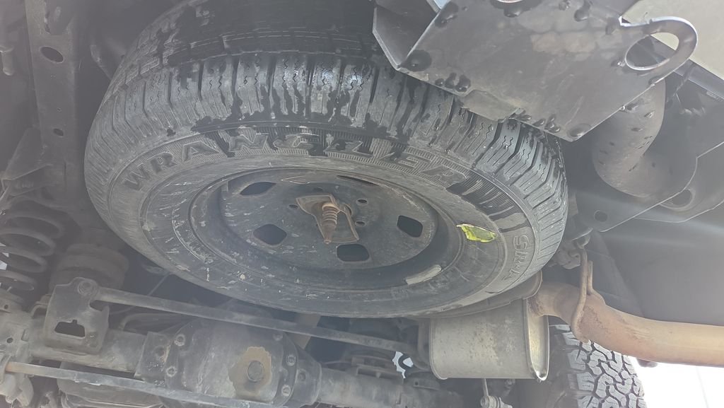 Used 2014 Gray Ram Tradesman image 27