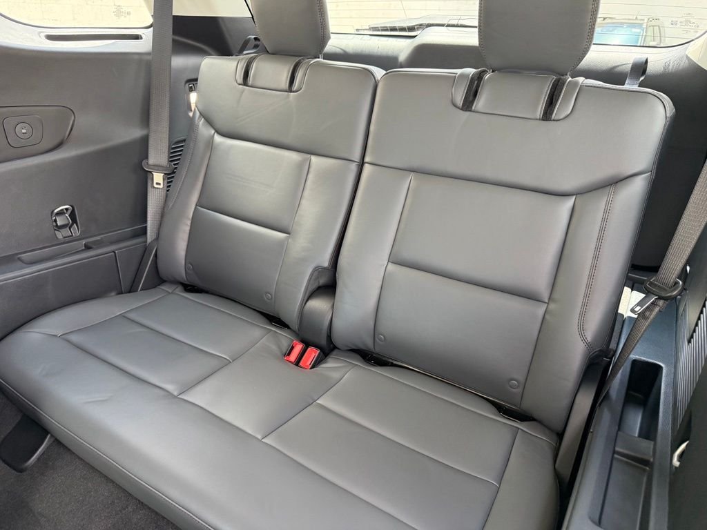 New 2026 Vapor Blue Metallic Ford Active image 8