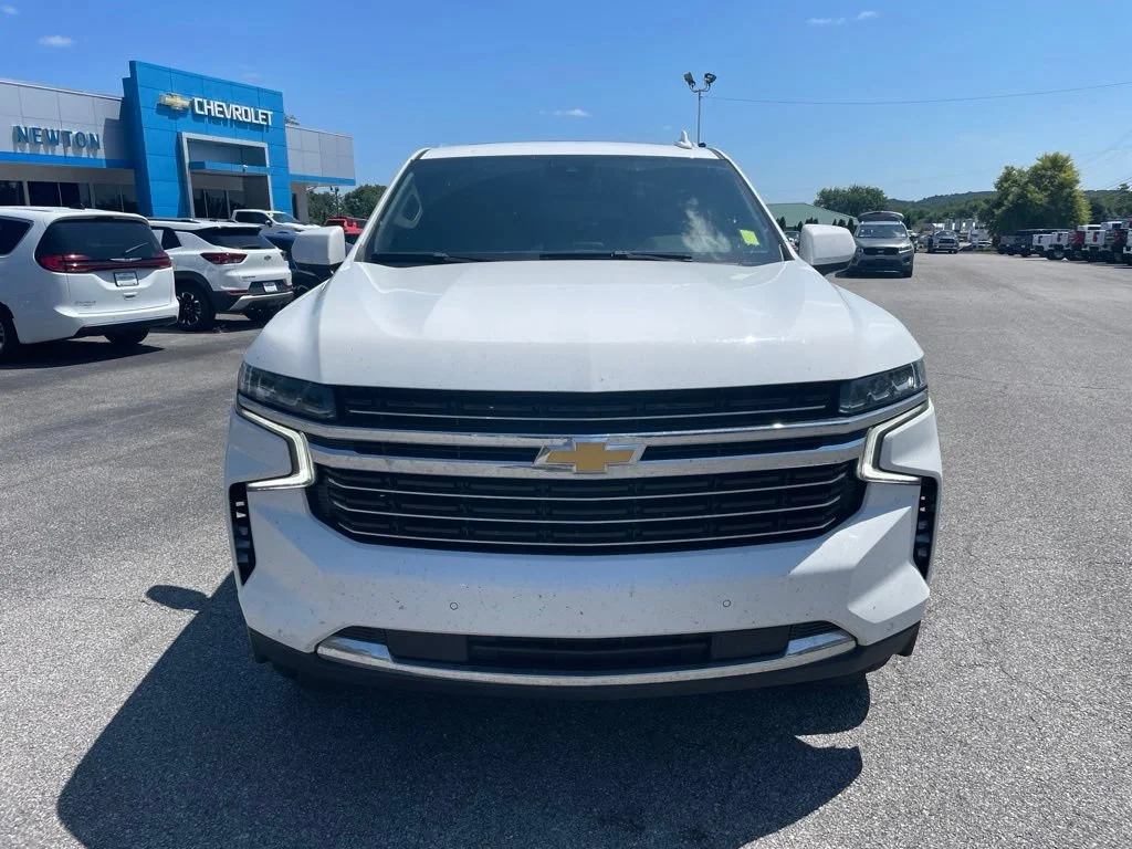 Used 2023 Summit White Chevrolet LT image 2