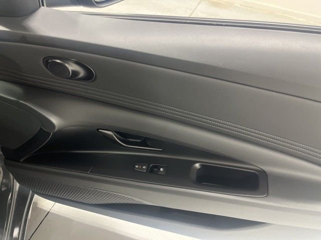 Used 2025 Gray Hyundai SEL Sport image 20