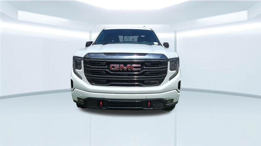 Used 2023 White GMC AT4 image 2