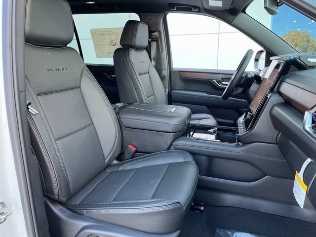 2026 GMC Yukon XL Denali - Photo 20