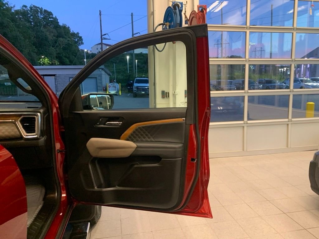 2025 GMC Canyon Denali - Photo 23