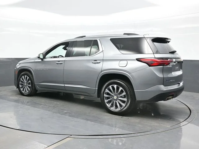 Used 2023 Gray Chevrolet Premier image 3