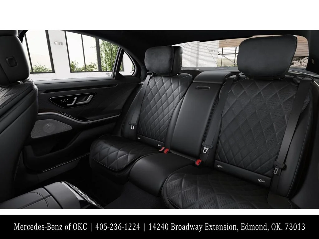 New 2026 White Mercedes-Benz S 580 image 5