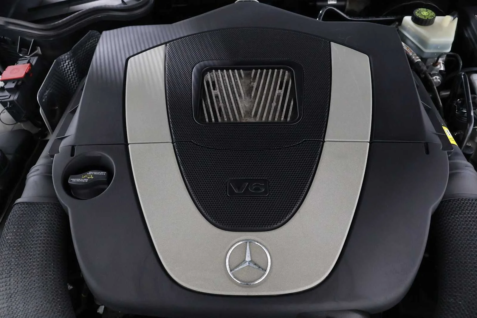 Used 2009 Arctic White Mercedes-Benz 3.0L image 30