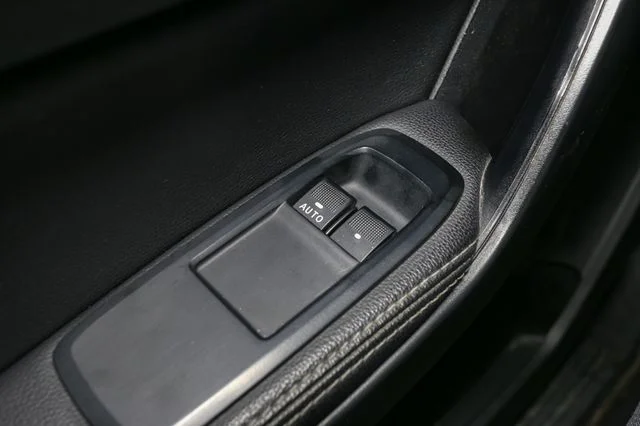 Used 2021 Green Ford Lariat image 34
