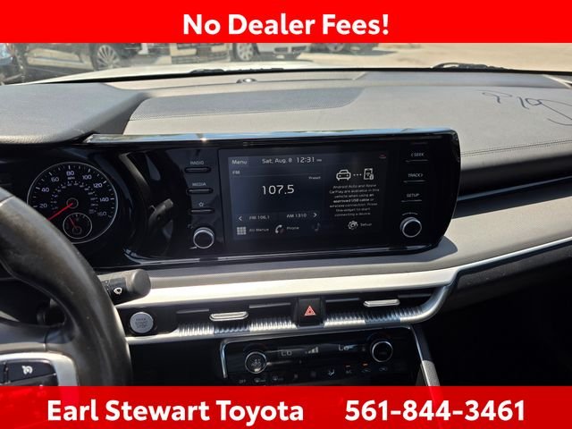 Used 2021 White Kia GT-Line image 11