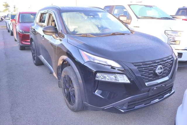 Used 2023 Black Nissan SV image 2