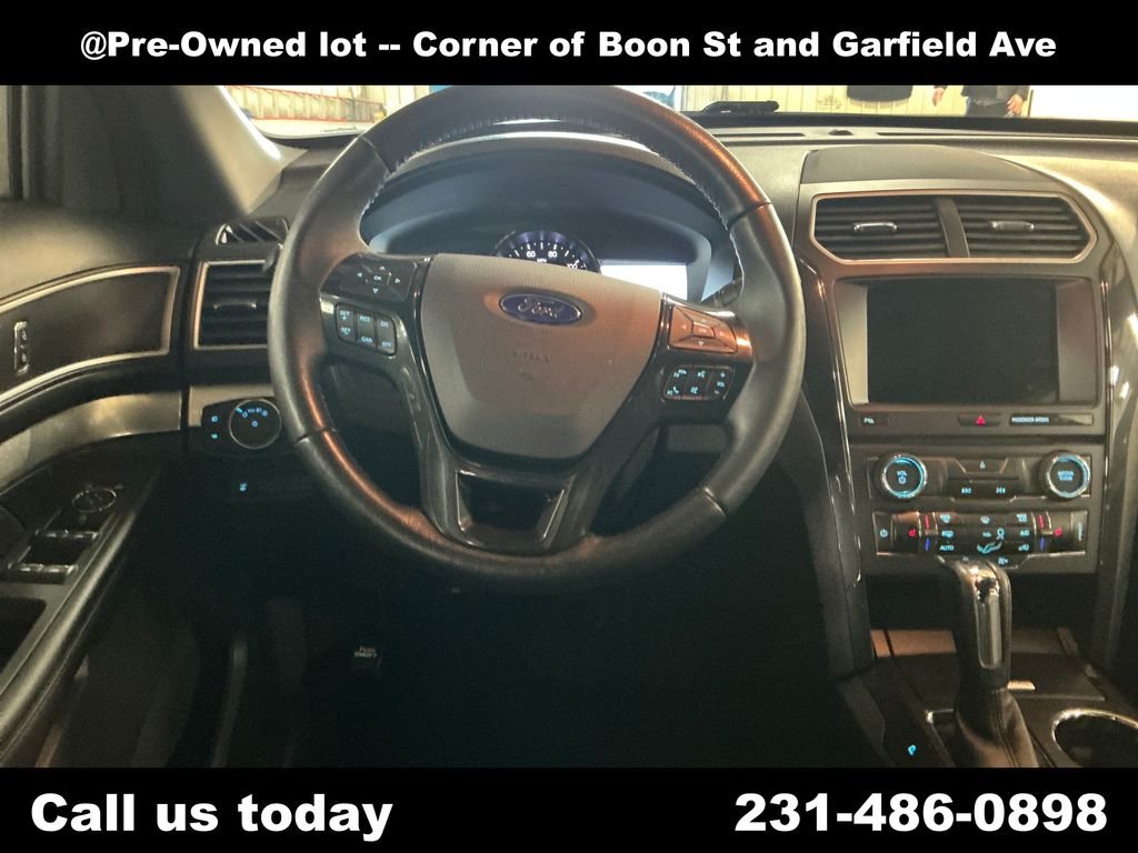 Used 2017 Gold Ford XLT image 17